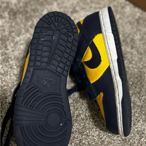 Nike dunks - Picture 3 of 3